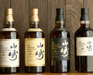 山崎 18年 ウイスキー サントリー 箱付 700mlの通信販売