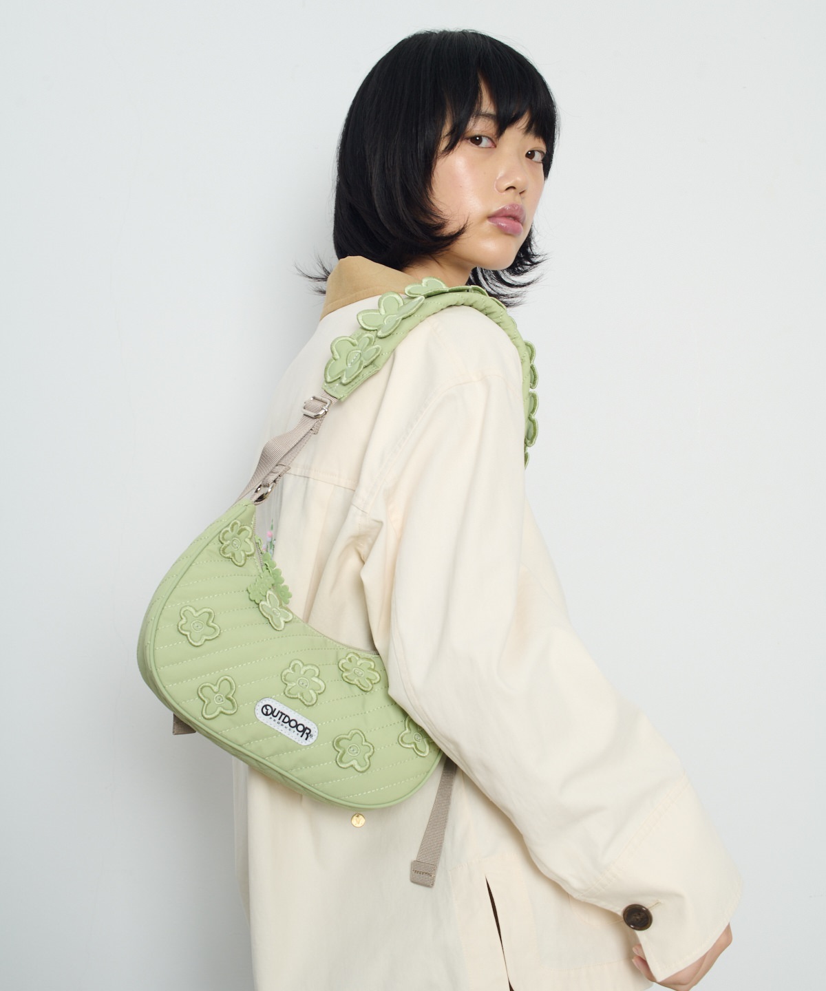 アウトドアコラボショルダーバッグ | MUVEIL Online Shop