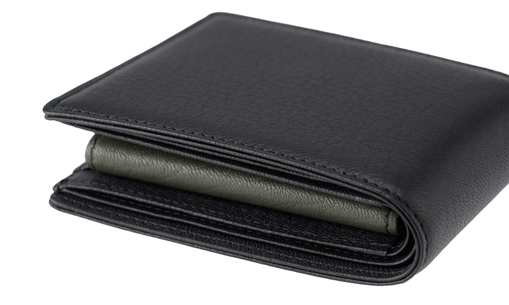 キプリス】二つ折り財布(小銭入れ付き札入)□ファインディア