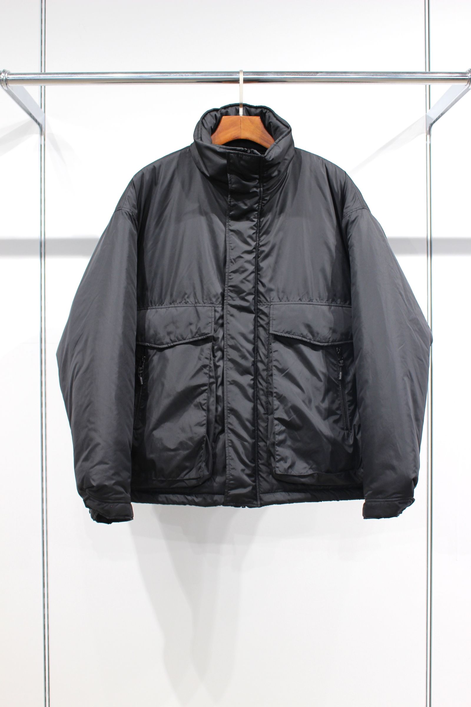 wonderland - Light Jacket/BLACK | NapsNote