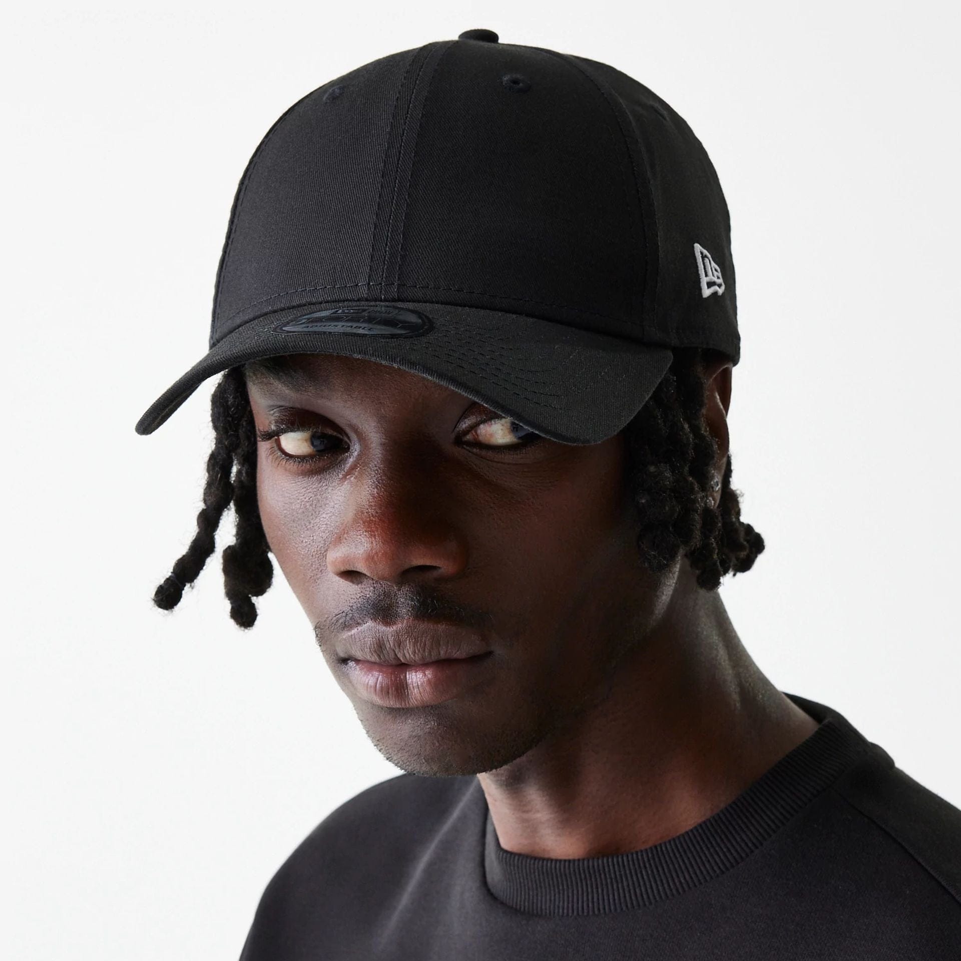 Official New Era Flag Black 9FORTY Adjustable Cap | NEC EU