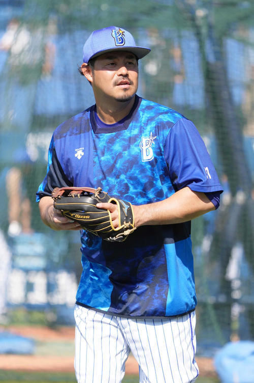 ニック】ミズノグローバルエリート軟式用グラブDeNA宮崎敏郎モデル