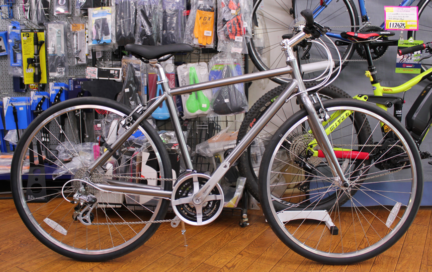 RITEWAYのクロスバイクSHEPHERD CITYのシルバーが入荷いたしました。