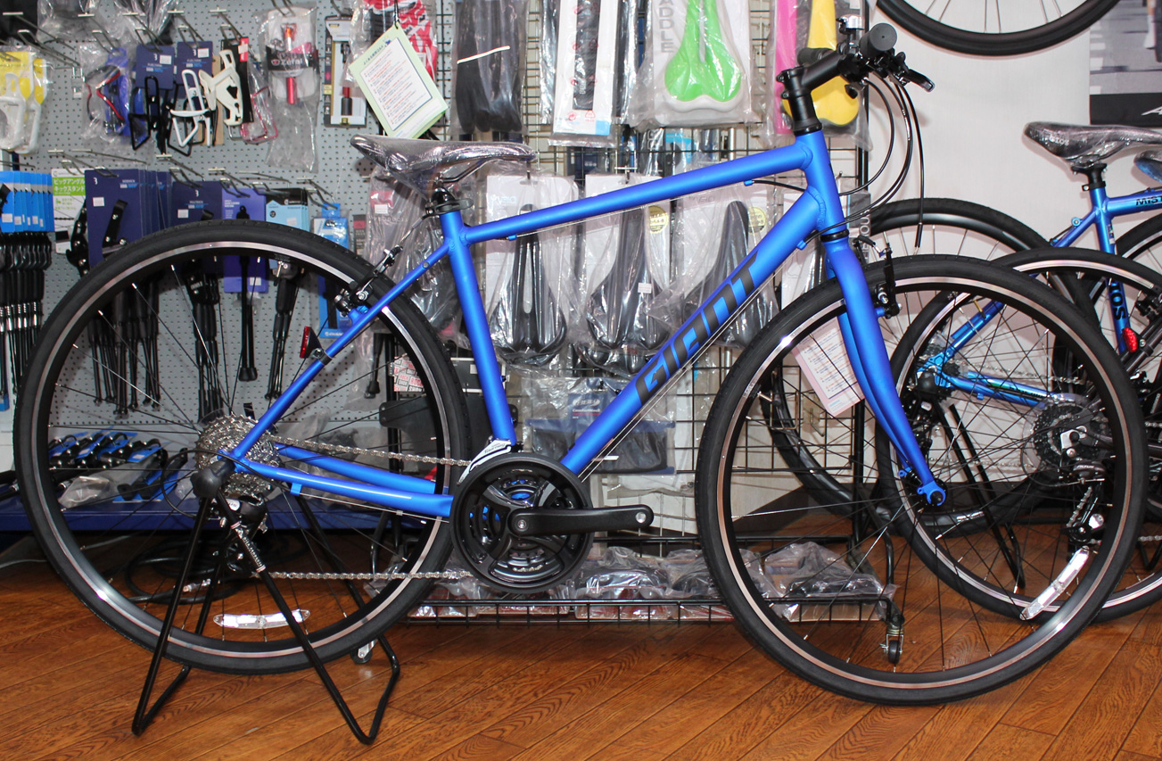 GIANTのクロスバイク「ESCAPE R3 」が特価で売出し中！