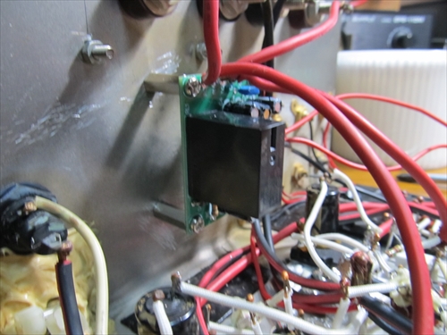 知名オーディオのアンプ