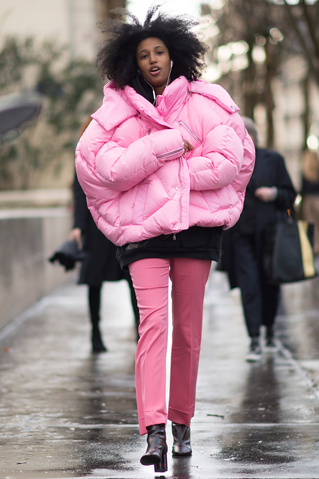 FASHION] カラーで遊ぶ！ 春アウターススタイル特集 - NYLON JAPAN