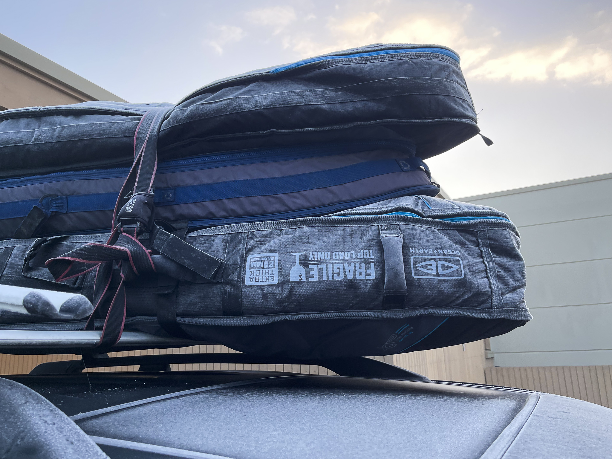 Review: Ocean & Earth Wheelie Triple Shortboard Travel Bag - New