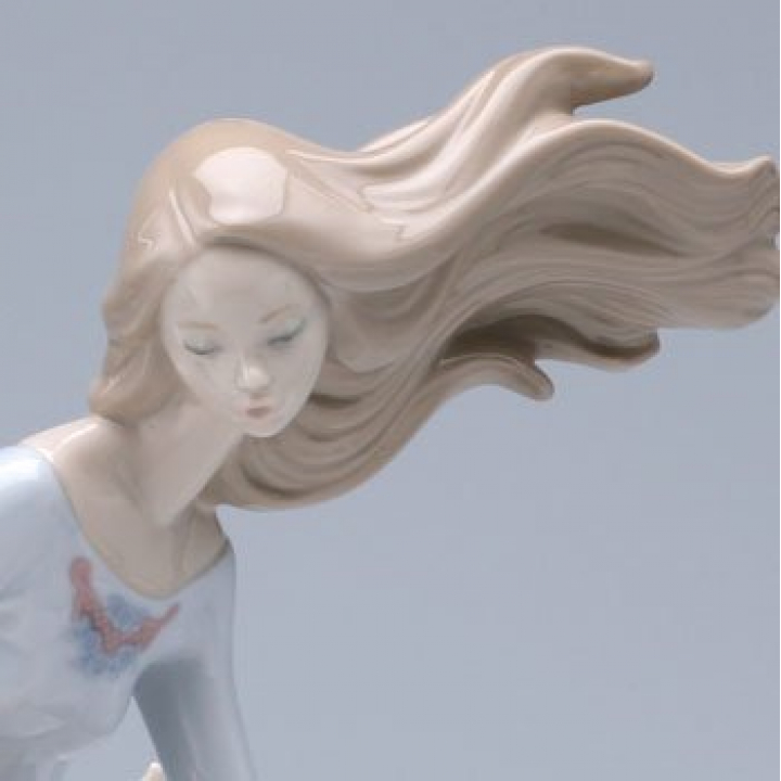 リヤドロ 06767 風のいたずら | 洋食器のSohbiネットショップ【公式】