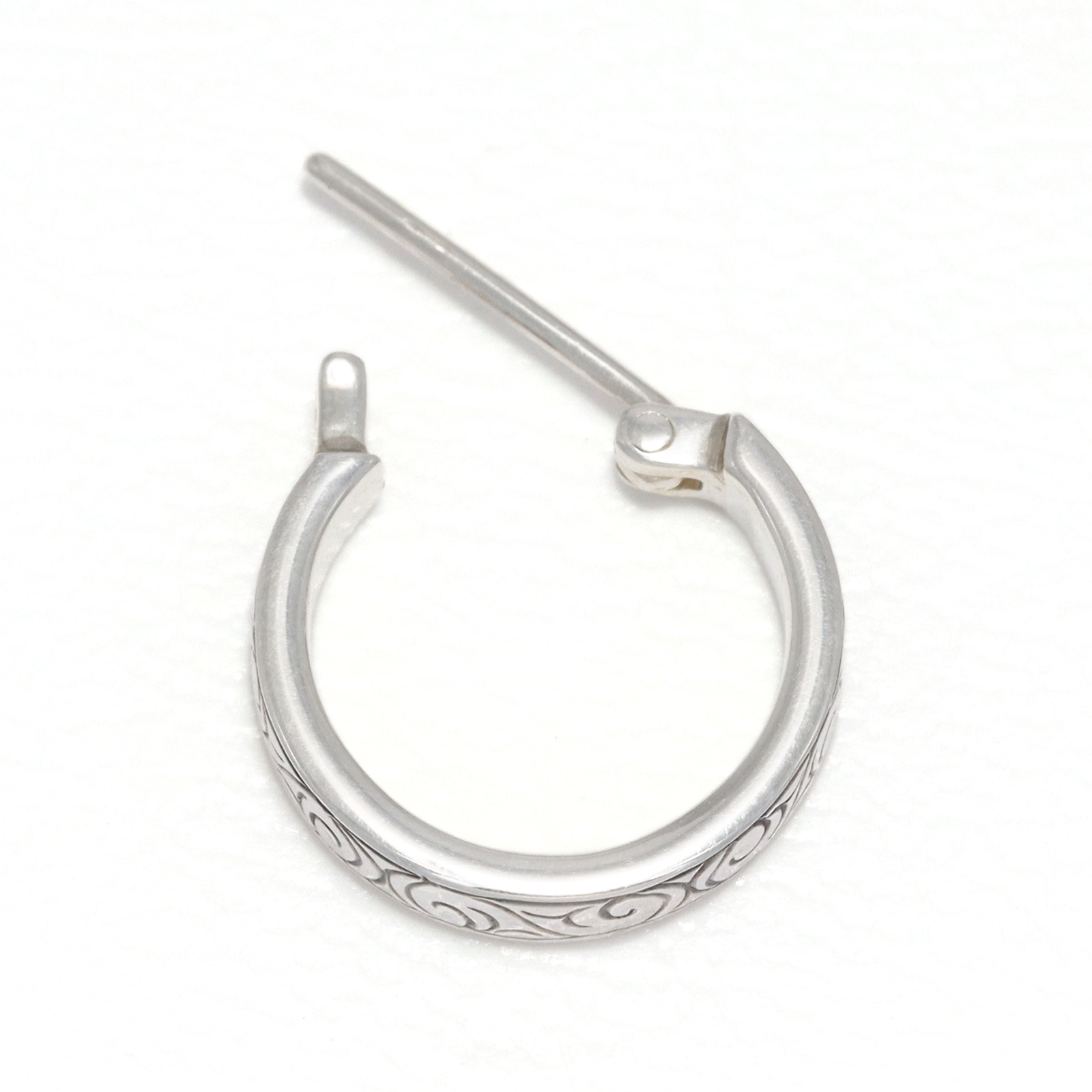 Suman Dhakhwa（スーマンダックワ） Eternal Pierce（エターナルピアス）