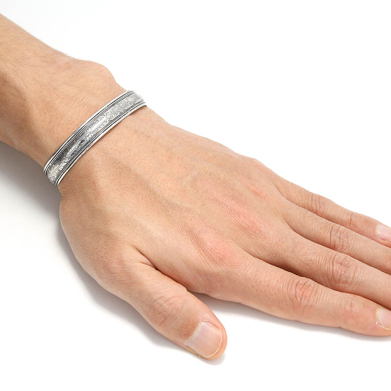 Suman Dhakhwa（スーマンダックワ） Flower Carving Cuff（フラワー