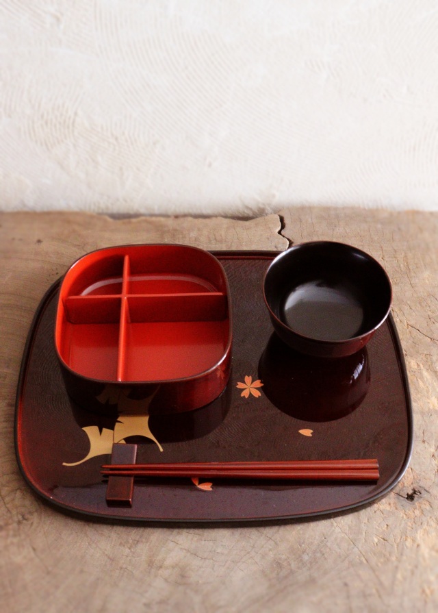 茶懐石道具 お膳 4枚 輪島塗 箱付 茶懐石道具 お膳 4枚 輪島塗 箱付