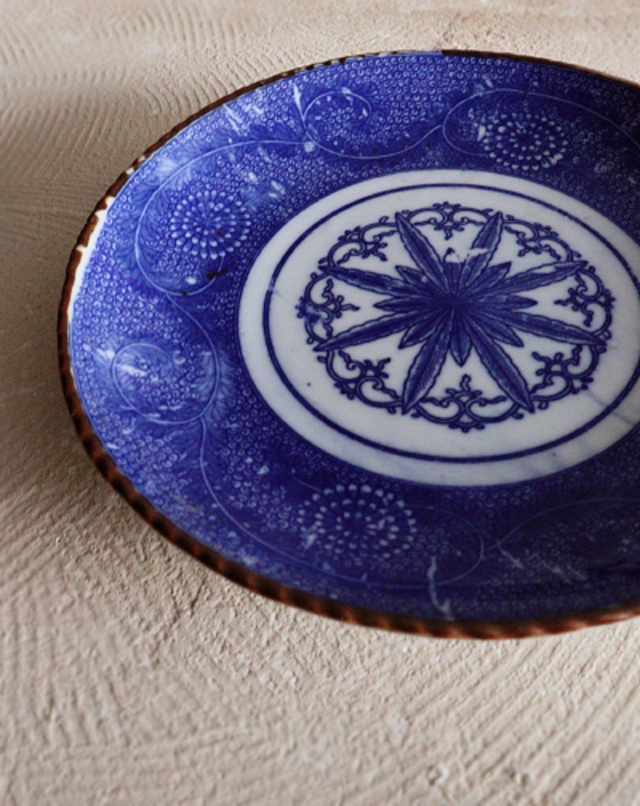 染付印判菊唐草紋皿 24cm イゲ皿 ワンプレート 飾り皿 1枚飾り皿 1枚