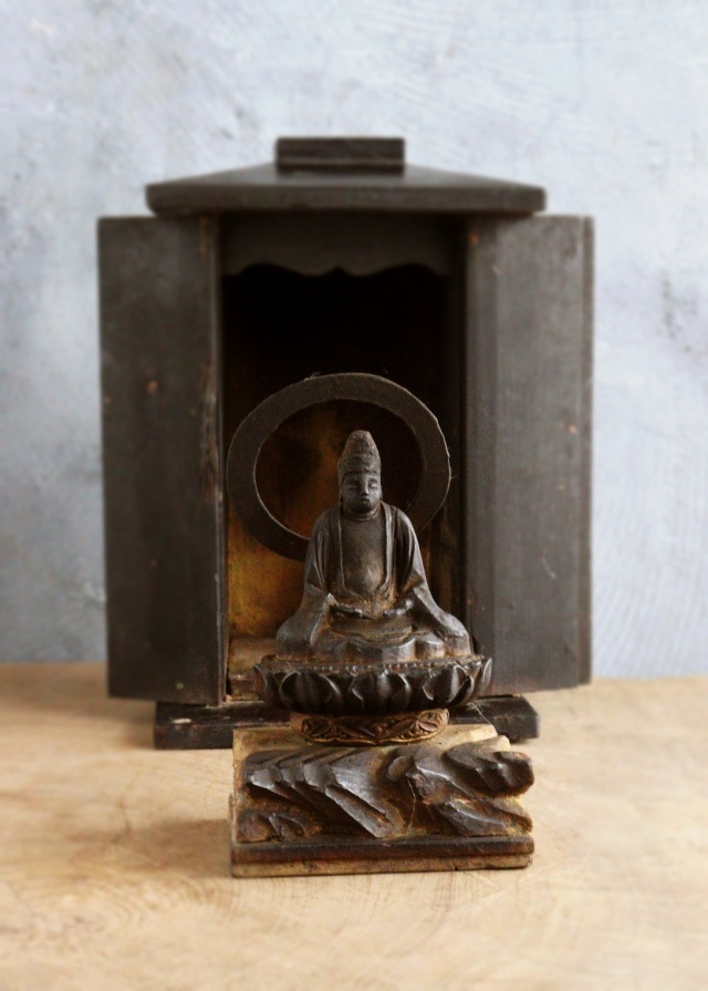 坐像菩薩坐蔵 厨子 小仏 仏像 時代仏 骨董 仏教美術 古仏 木