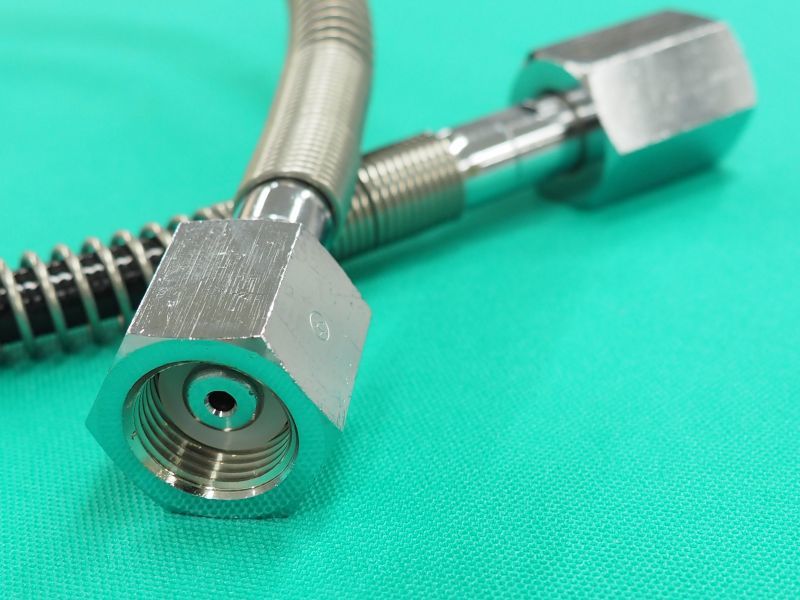 連結ホースP-13 容器(ボンベ)と集合装置接続用 ヤマト産業 - 溶接用品