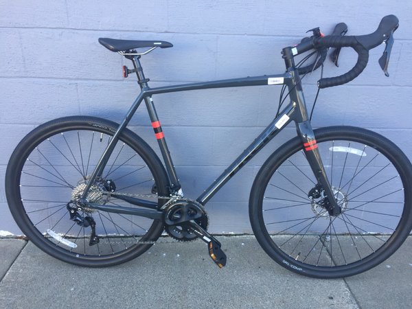 Trek DEAL - BLEM Trek Checkpoint ALR 5 Solid Charcoal 61cm