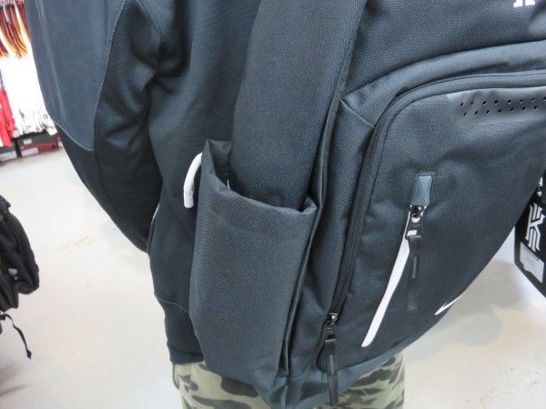 NIKE カイリー バックパックが新入荷☆ - 新宿店 バスケブログ