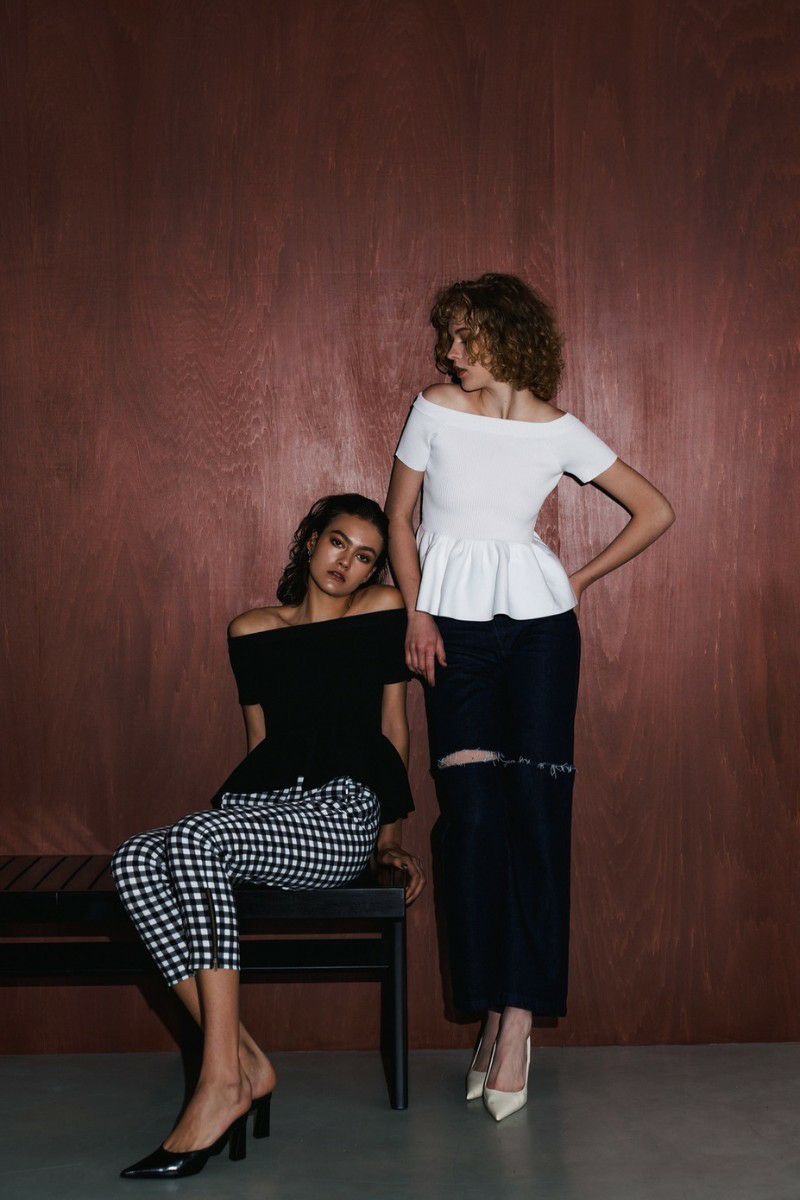 off shoulder knit peplum tops – shéller / シェリエ