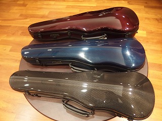 弦楽器】緊急入荷！超軽量ケース【カーボンマスター】入荷しました