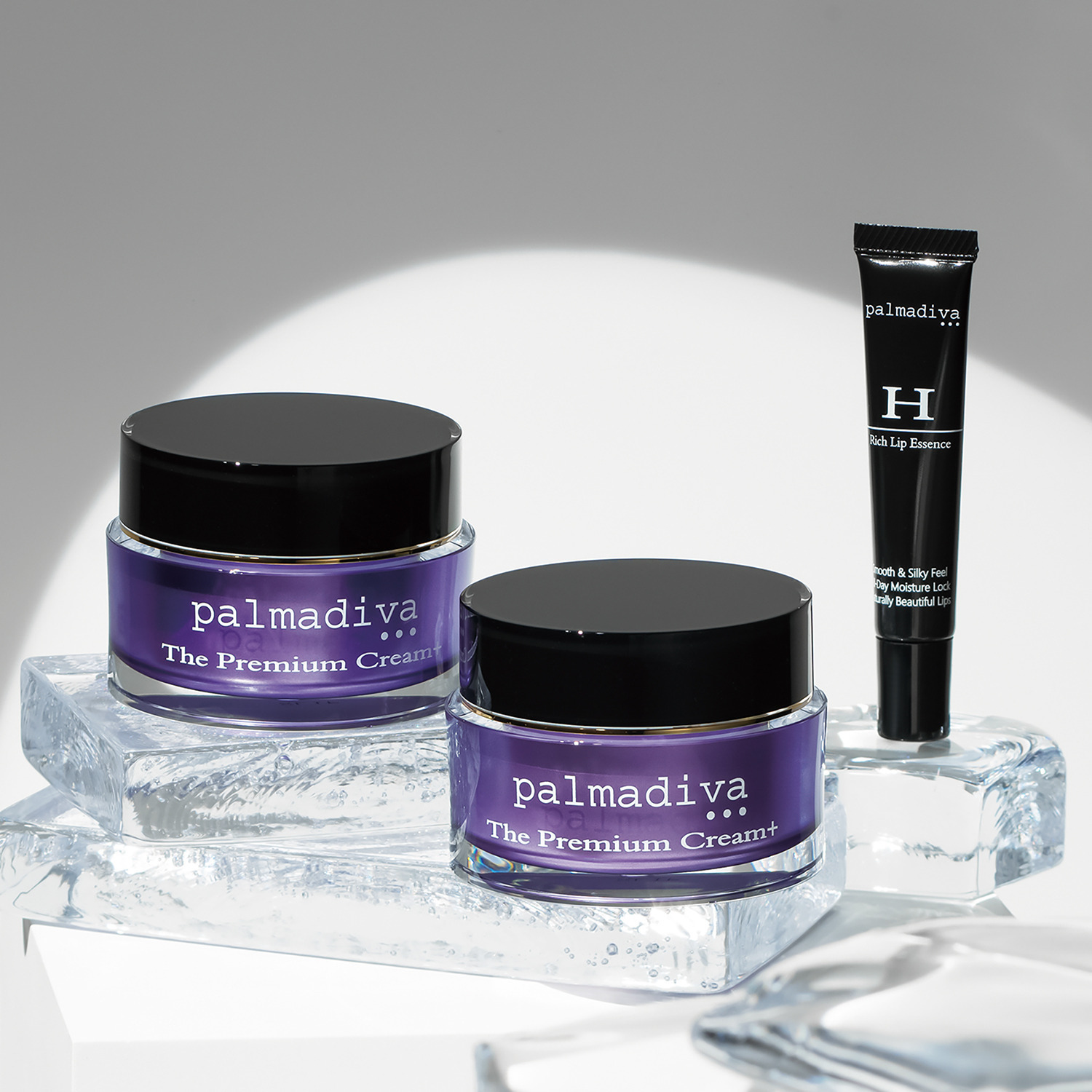 パルマディーバ 世界先端美容成分配合！ 高密着潤いキープ仕様 ザ