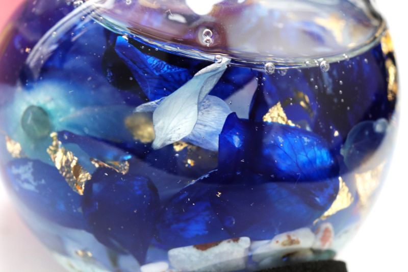 置物 ハーバリウム ミニリンゴ 青 ブルー ラリマー さざれ石入り 不安