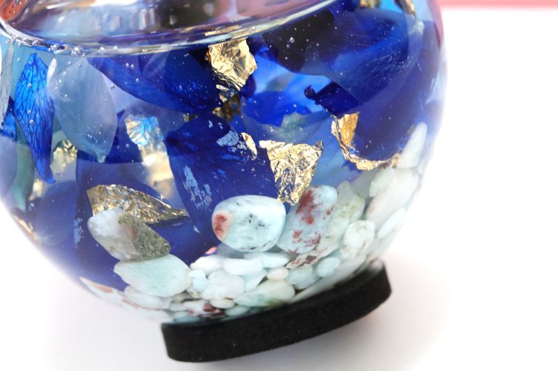 置物 ハーバリウム ミニリンゴ 青 ブルー ラリマー さざれ石入り 不安