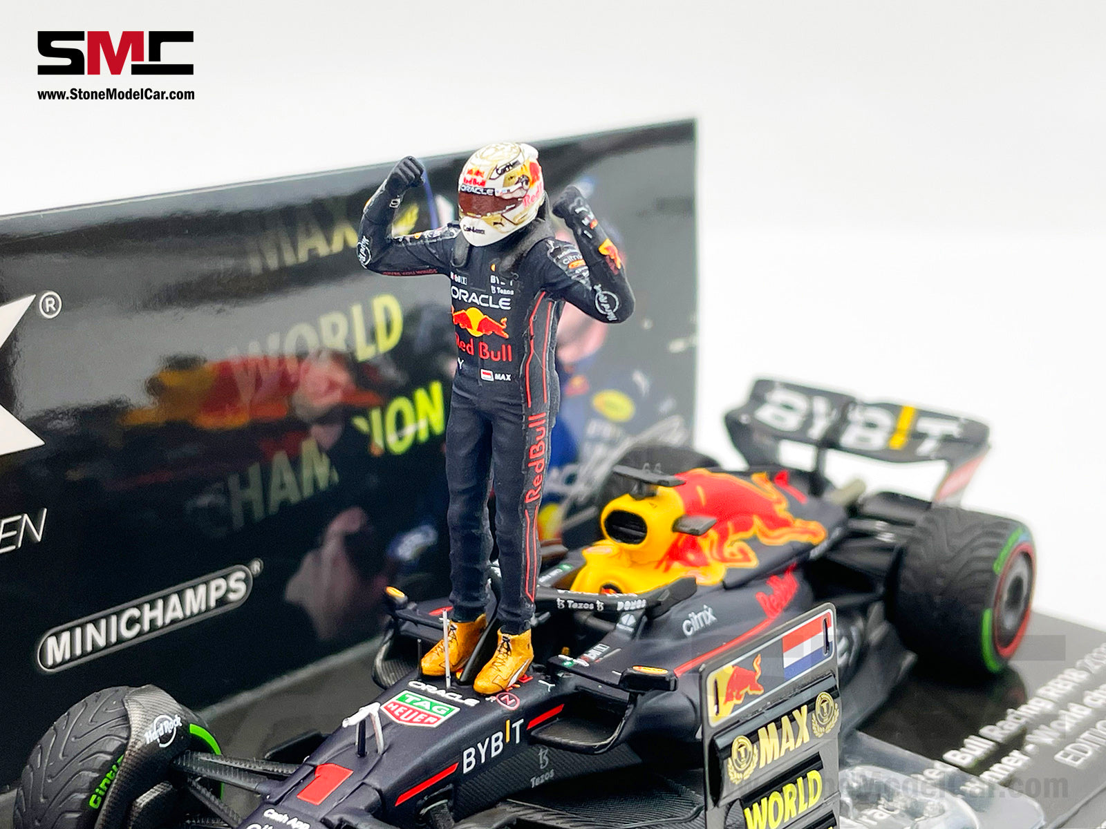 1 Max Verstappen 2022 World Champion Red Bull F1 RB18 Japan GP 1