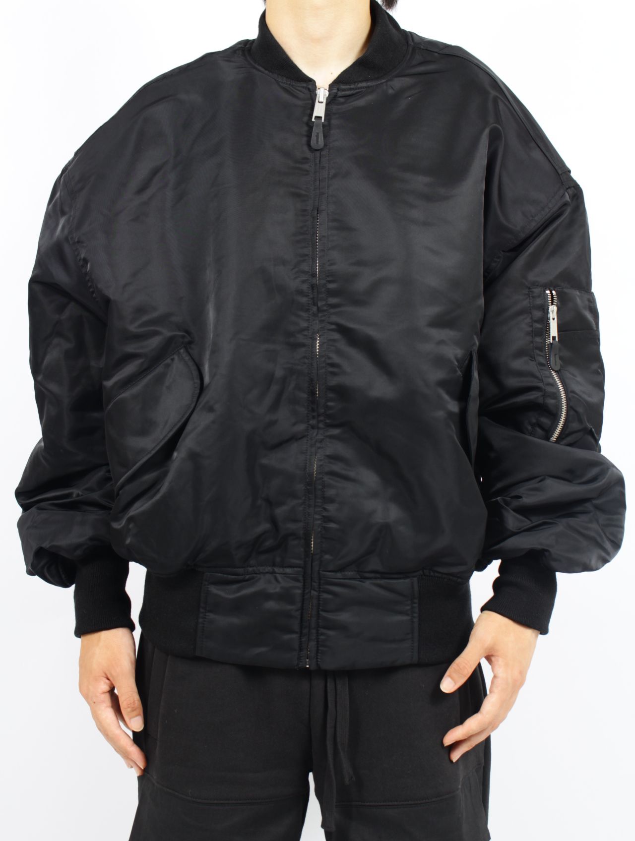 entire studios - 【25AW】ナイロン ボンバー ジャケット / BROAD