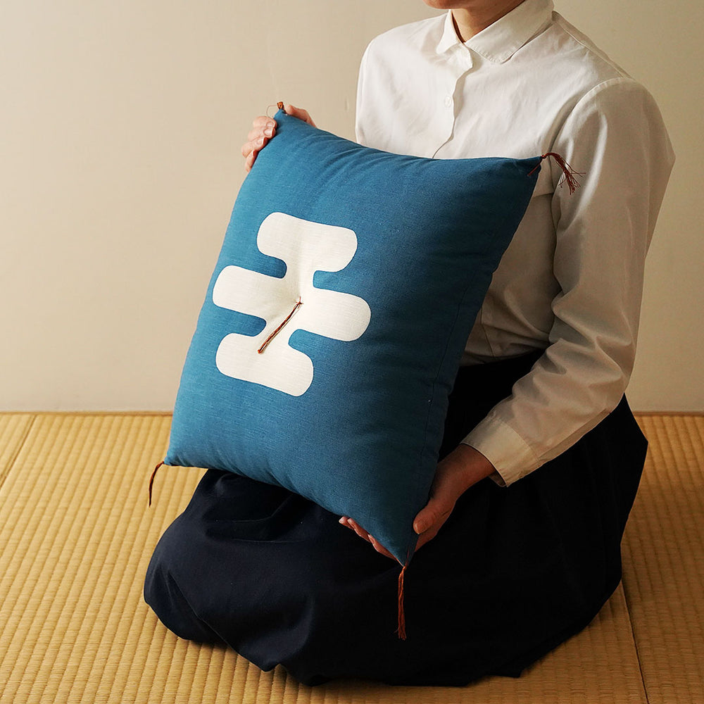 茶席判】型染め本縫い座布団「霞」|【本品堂】公式オンラインストア