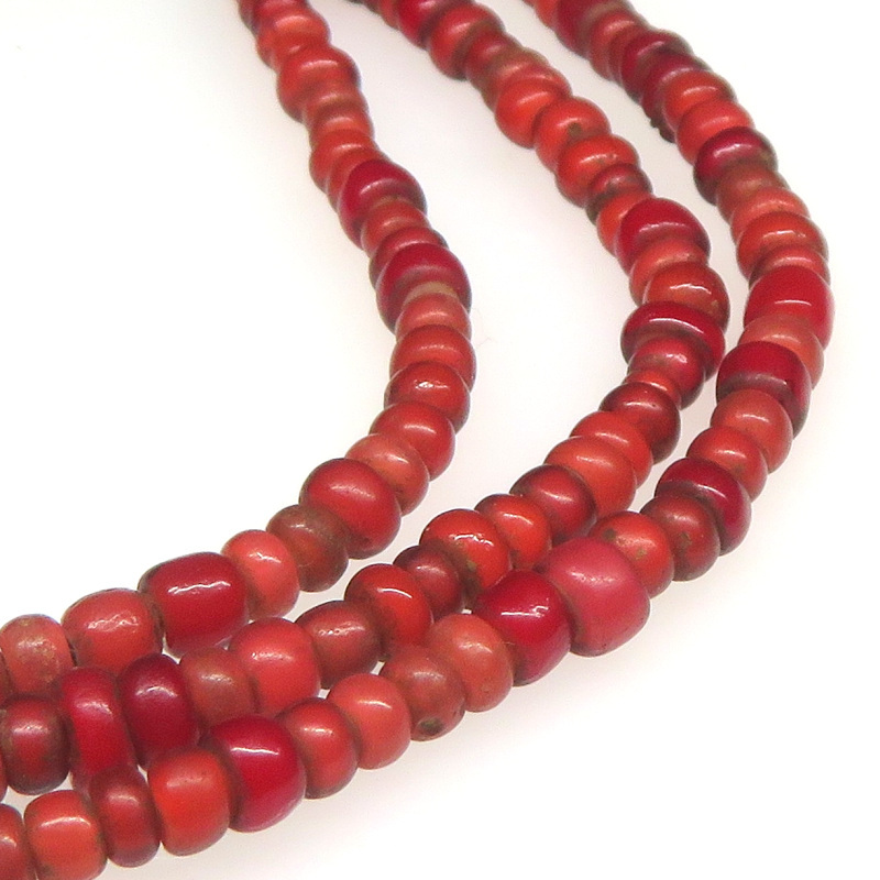 ヴェネチアンビーズ/ホワイトハーツ/小粒金赤+血赤ホワイトハーツ