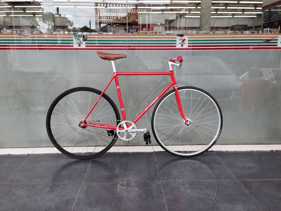 Vivalo Pro Special NJS 54cm Red-Orange - Pedal Room