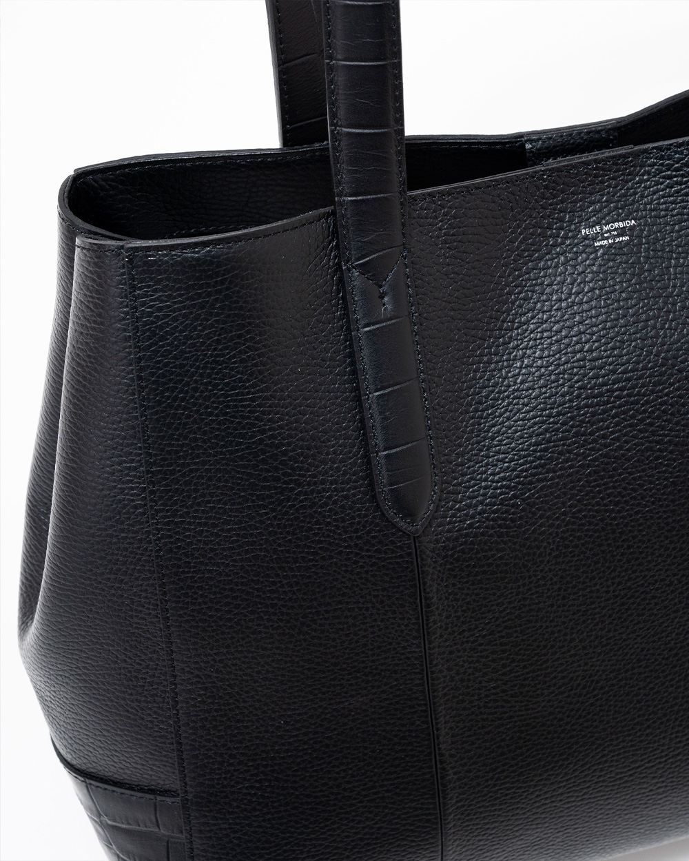 人気を博した限定トートが伊勢丹限定バリエーションで復刻