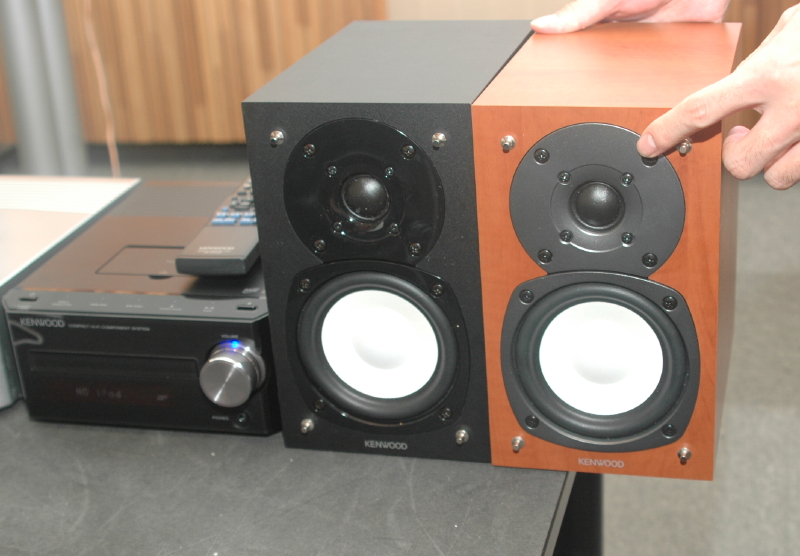 画像10 - ケンウッド、デジタル伝送対応のiPodドック搭載コンポ