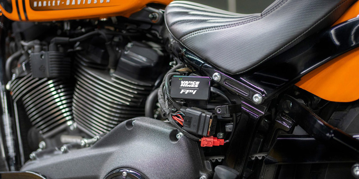 Fuelpak FP4 チューニング用品 フューエルパック VANCE & HINES 輸入