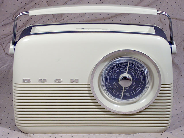 Radios - Bush TR82 Blue 1997