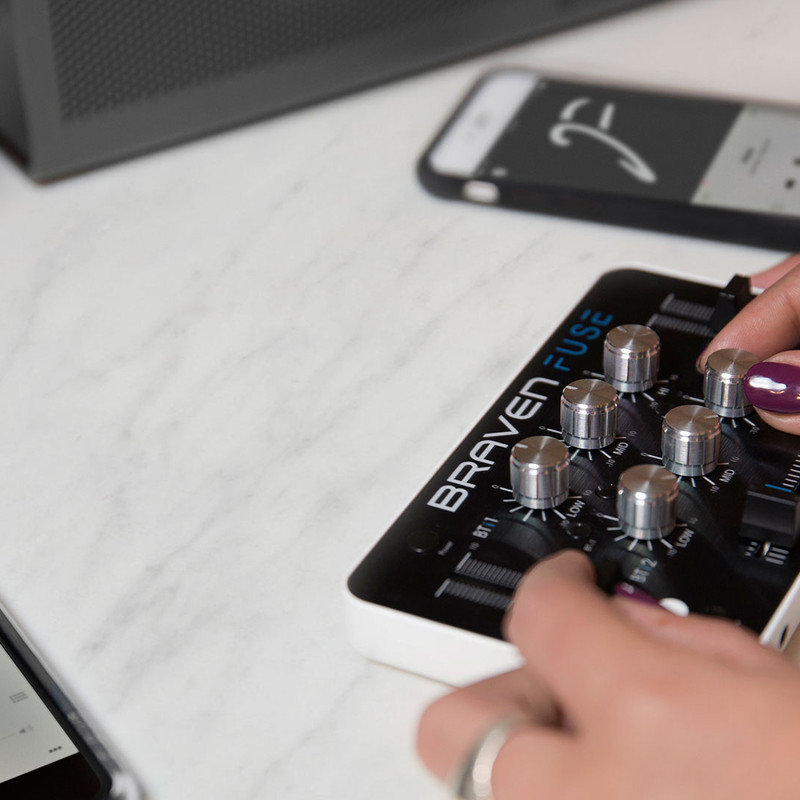 FUSE BRAVEN｜ポータブルBluetoothオーディオミキサー「フューズ