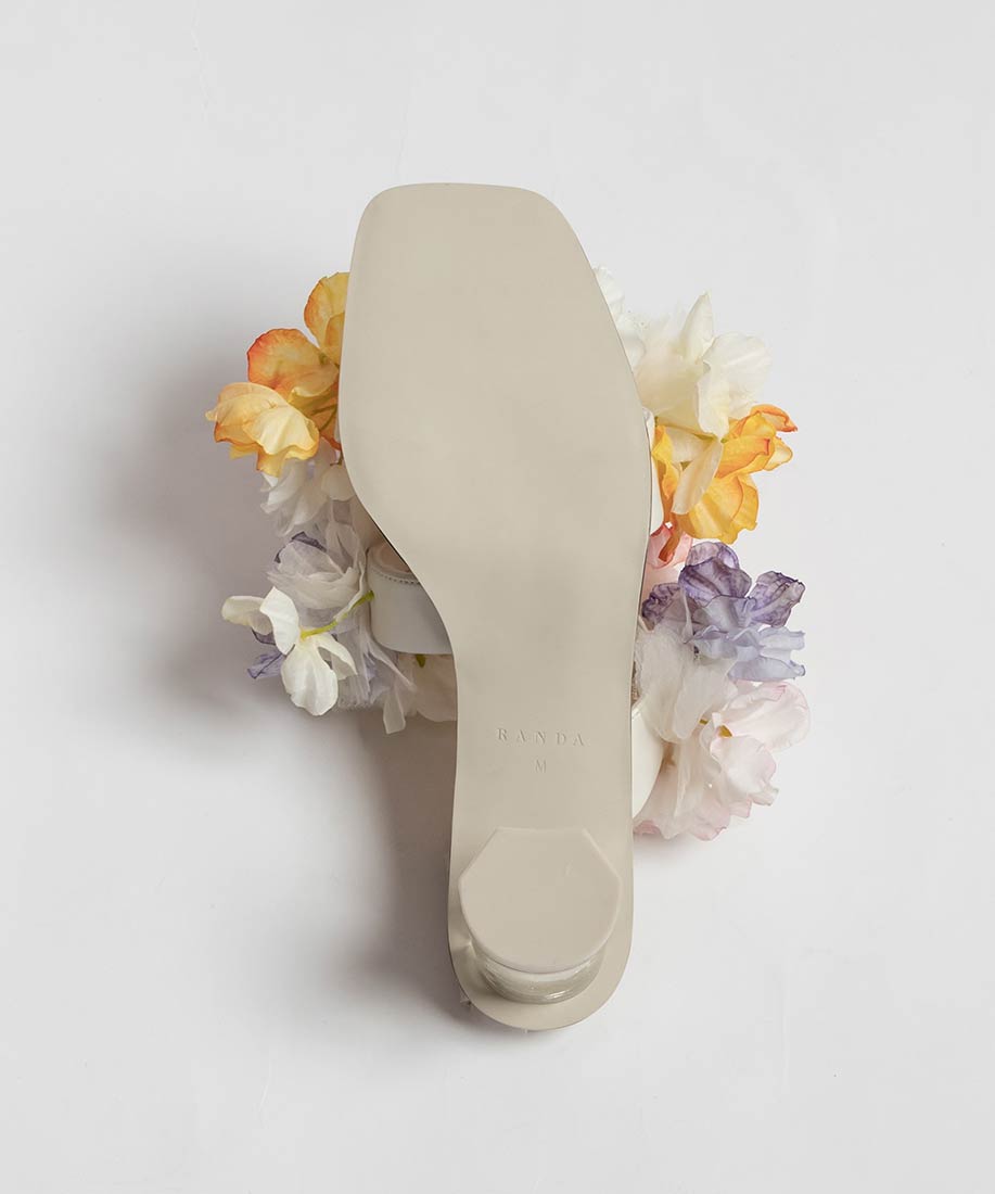 LUXURY ITEM】フラワーブーケミュールサンダルRANDA公式サイト