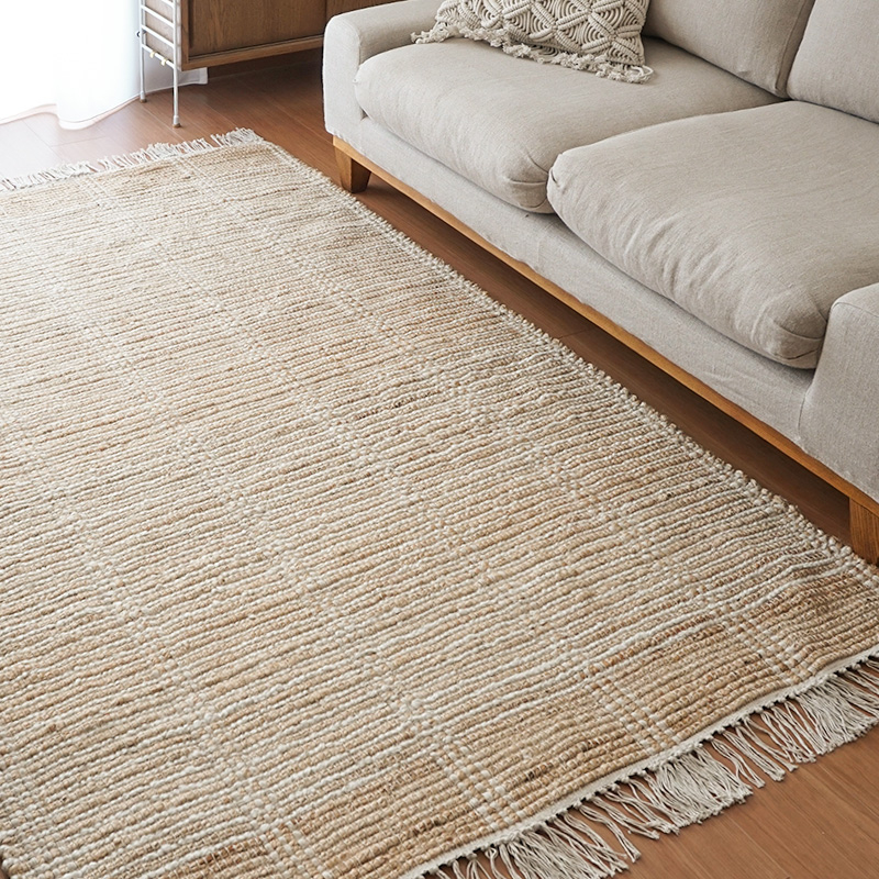 わたしの愛用品-夏のインテリア準備爽やかなジュートラグで衣替え