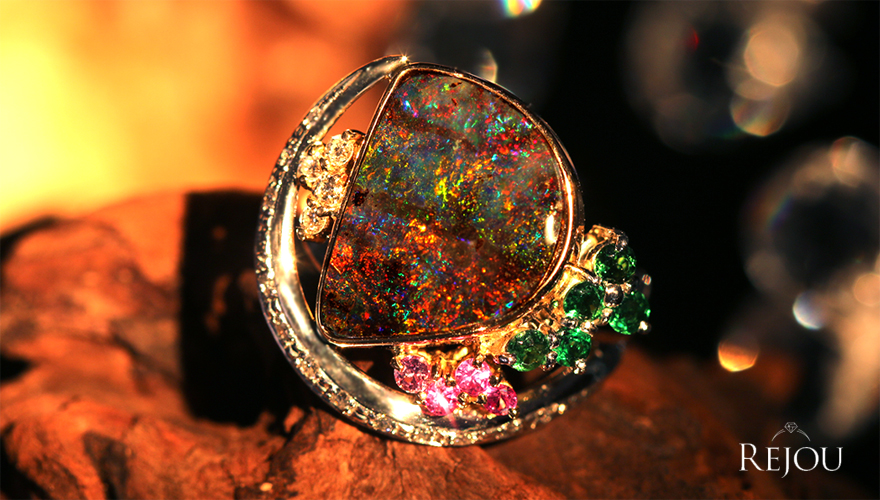 オーストラリア産ボルダーオパール 6.8ct ピンクサファイア グリーン