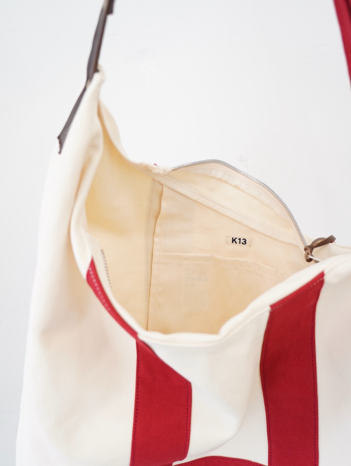 3Dカッティングメッセンジャーバッグ - コッキ レディース & メンズ