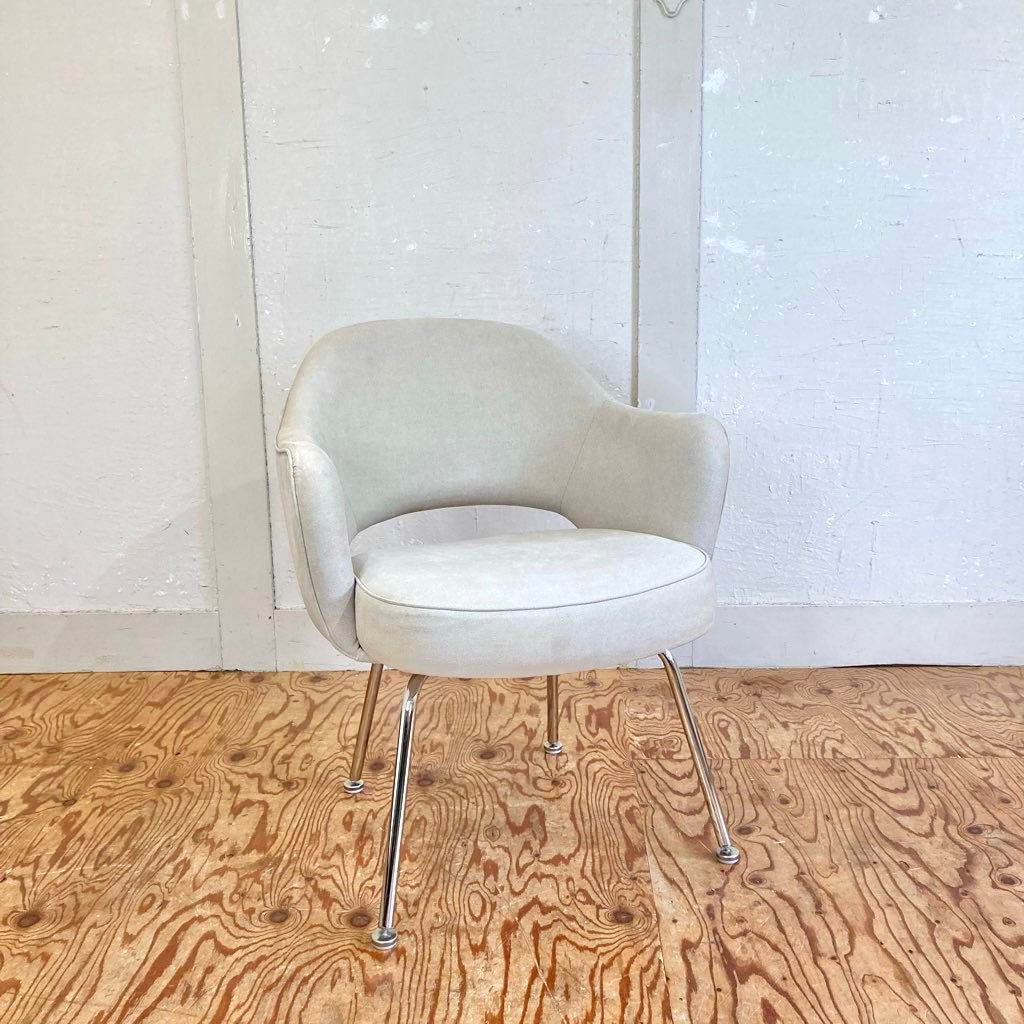 ノル / Knoll カンファレンス アームチェア 72チェア ホワイト エーロ