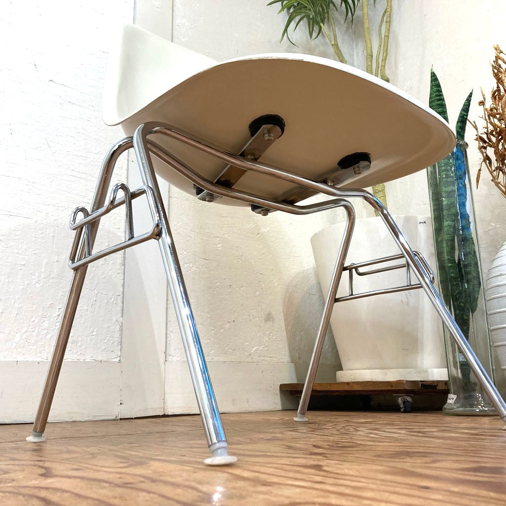 ハーマンミラー Herman Miller サイドシェルチェア ホワイト