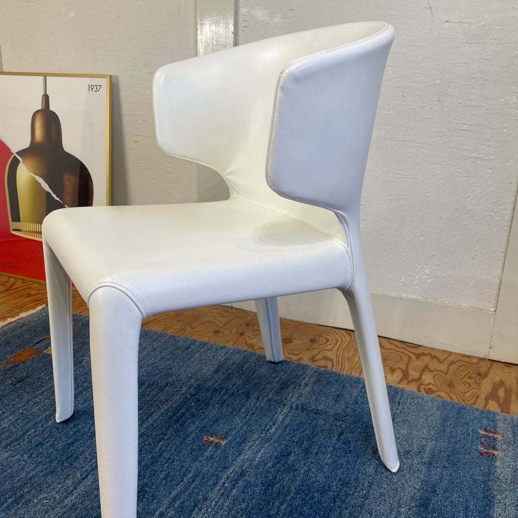 カッシーナ / Cassina 367 HOLA オラ アームチェア 革 白 ホワイト