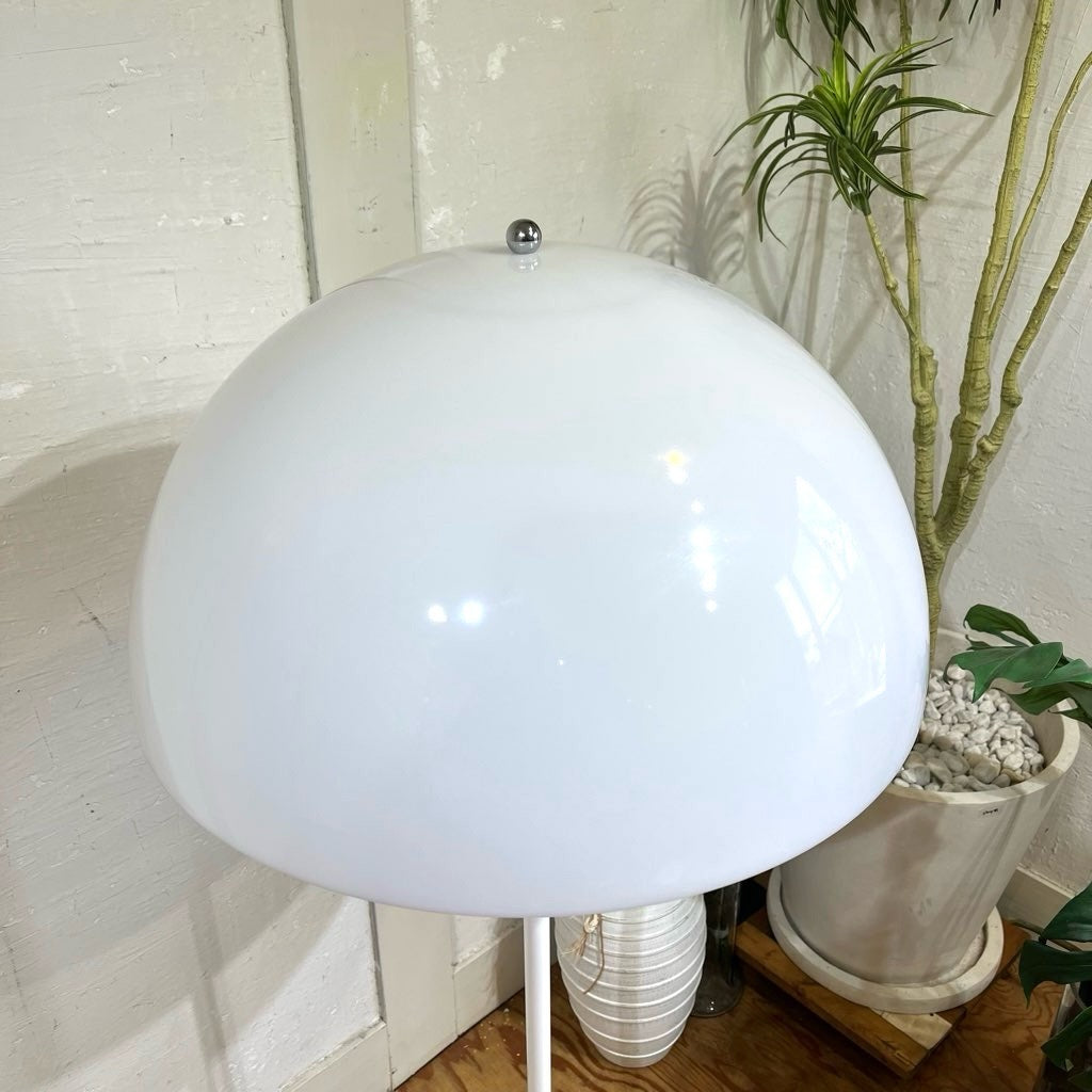 ルイスポールセン / Louis Poulsen パンテラ / Panthella フロアライト