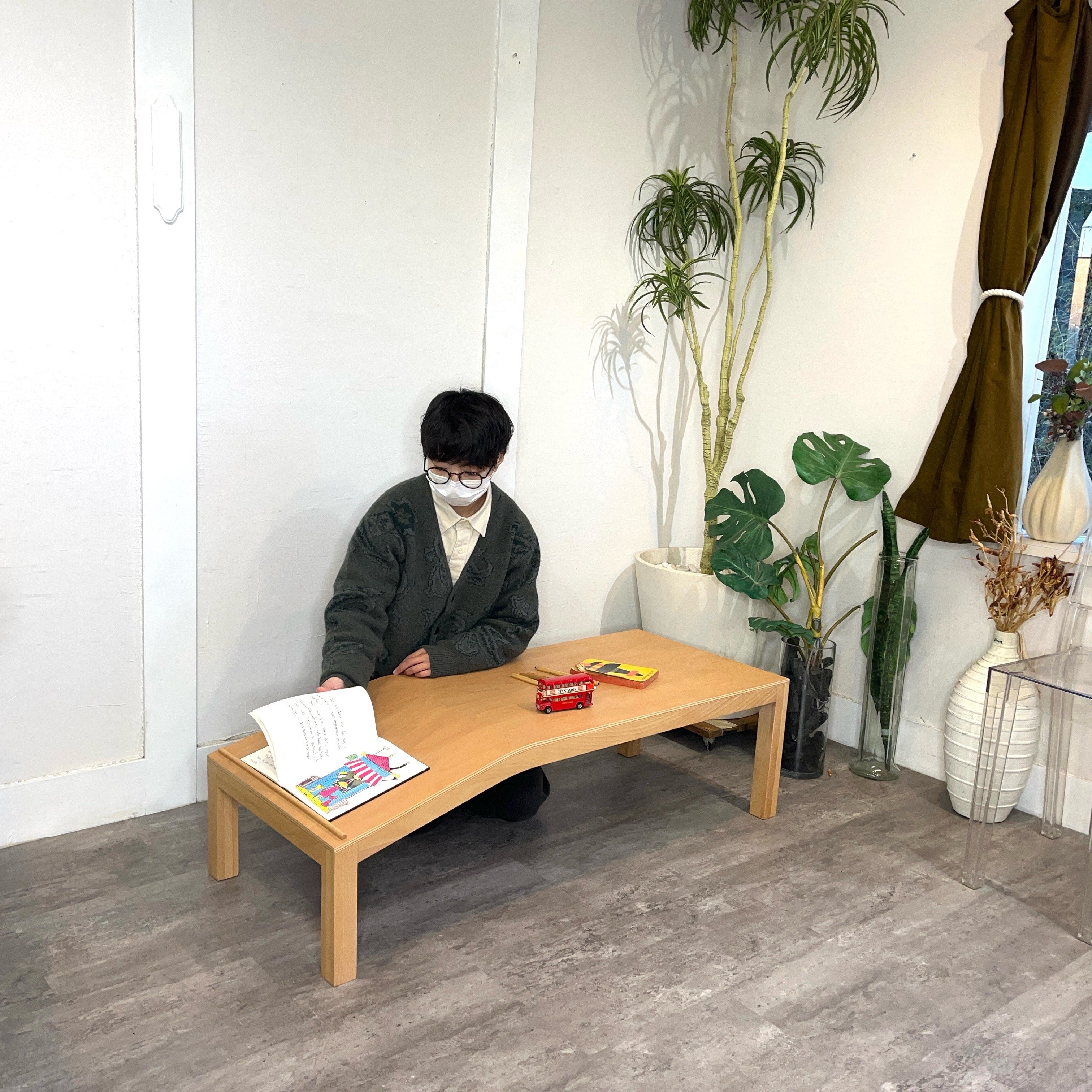 アクタス / ACTUS エホンななめテーブル 中古 勉強机 子供 ehon 絵本