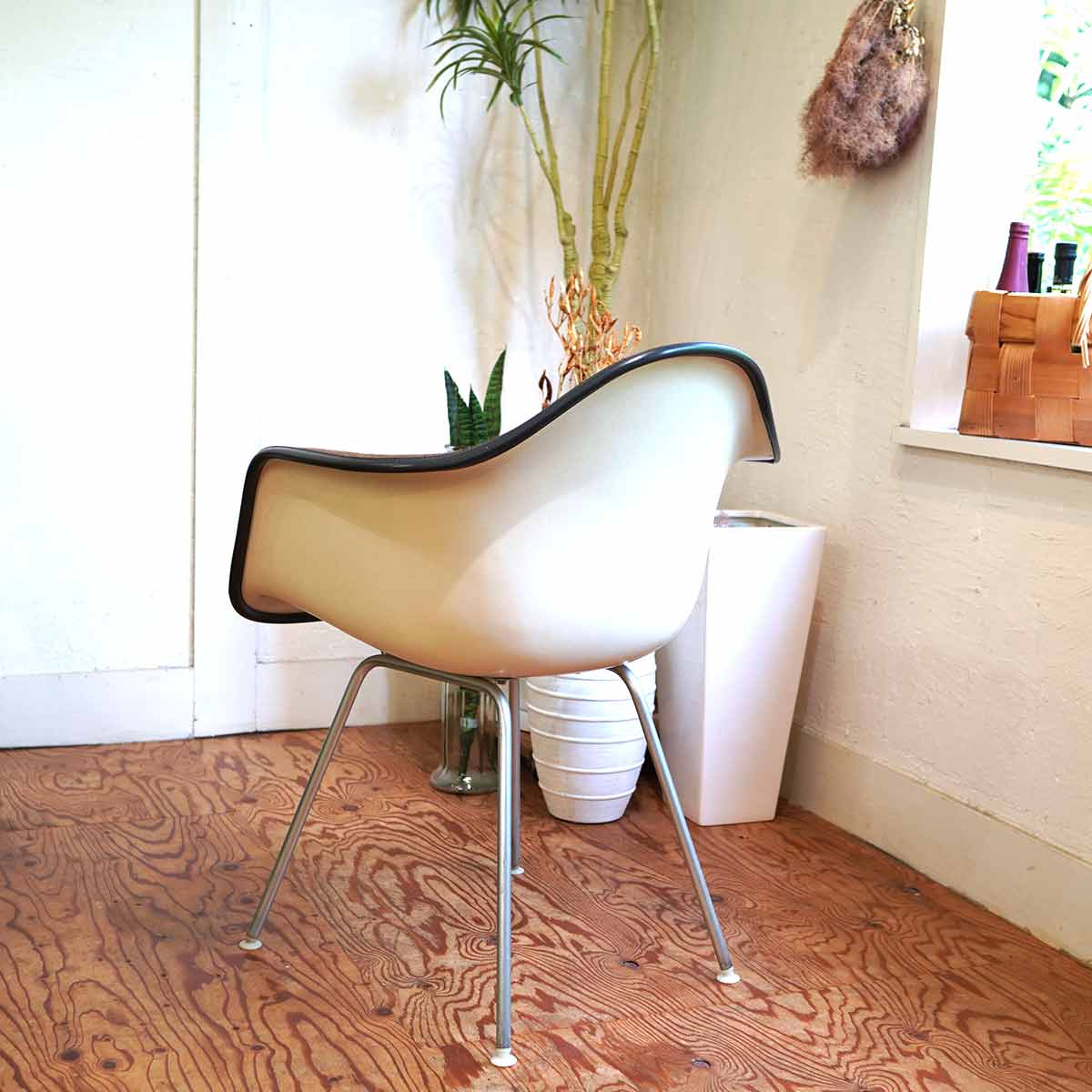 ハーマンミラー Herman Miller アームシェルチェア Hベース イームズ