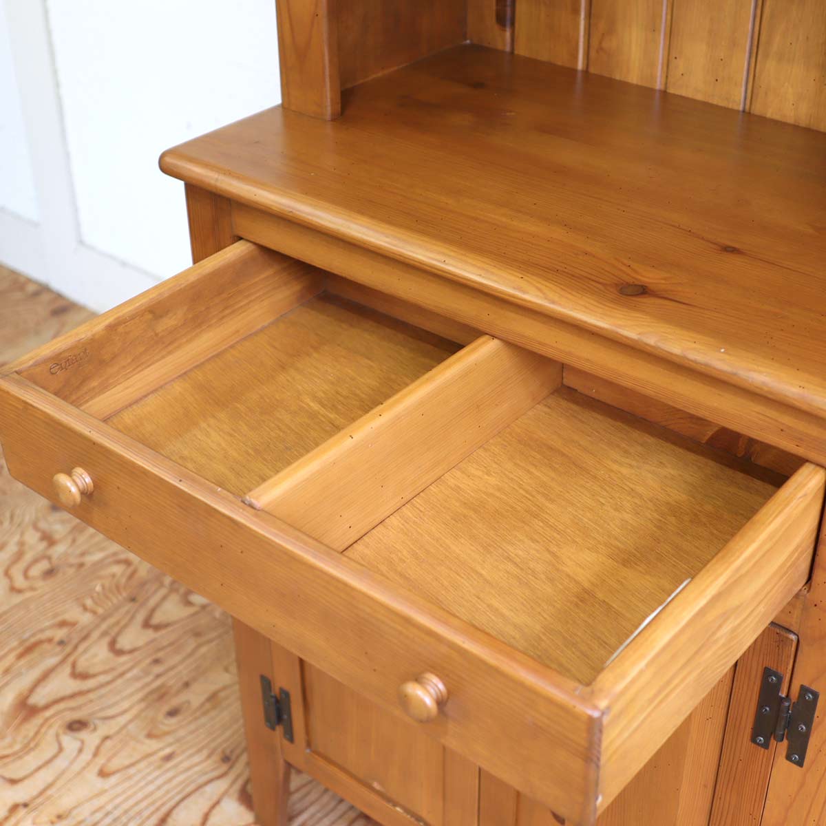 アンファン / enfant 飾り棚 カップボード キャビネット パイン材