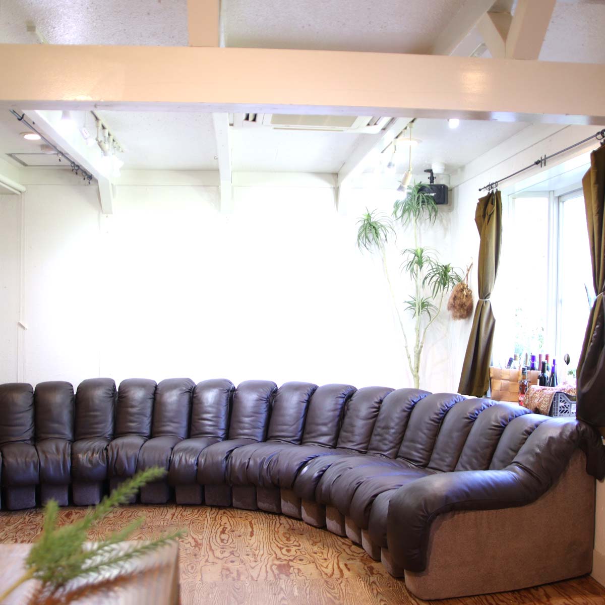 モビリア / mobilia デセデ スネークソファ 21連 本革 ヴィンテージ