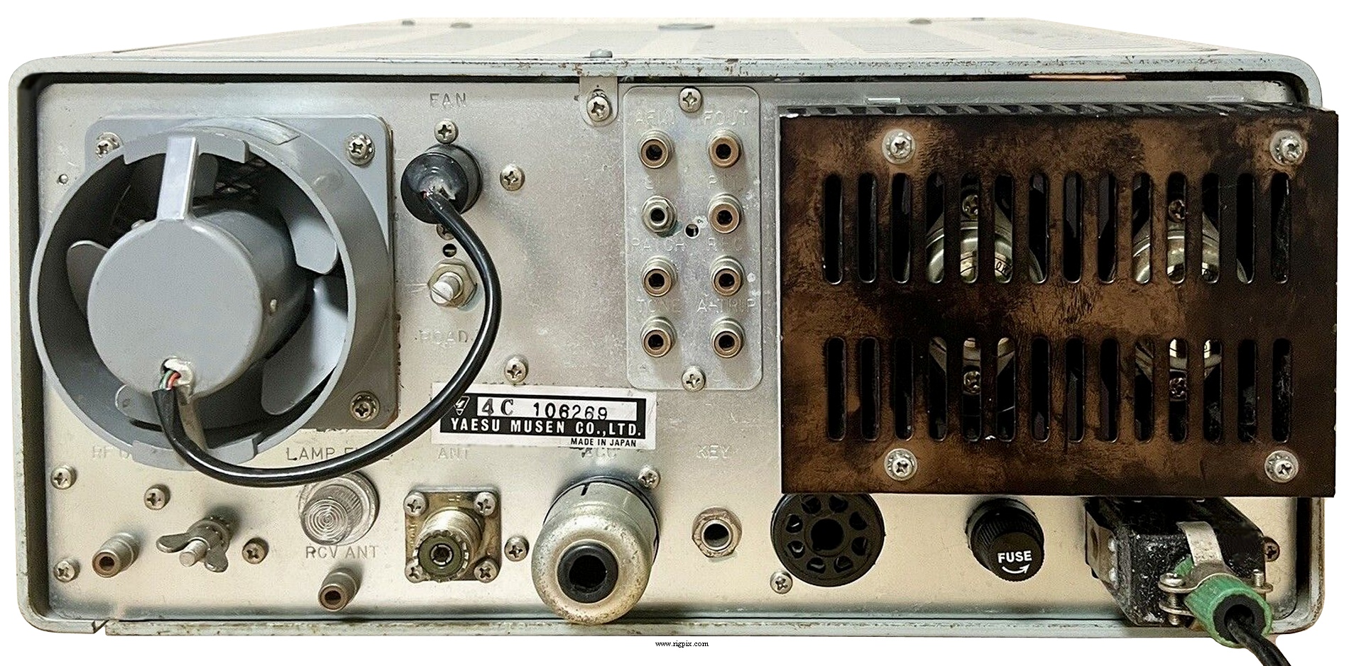 RigPix Database - Yaesu - FT-101B