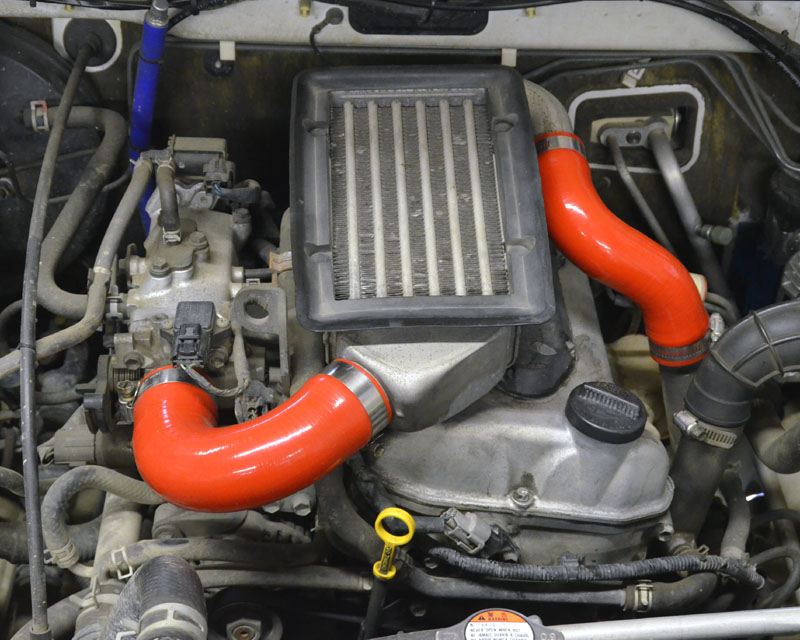 シリコンインタークーラーパイプ （ジムニーJB23-1型～10型）｜RV4