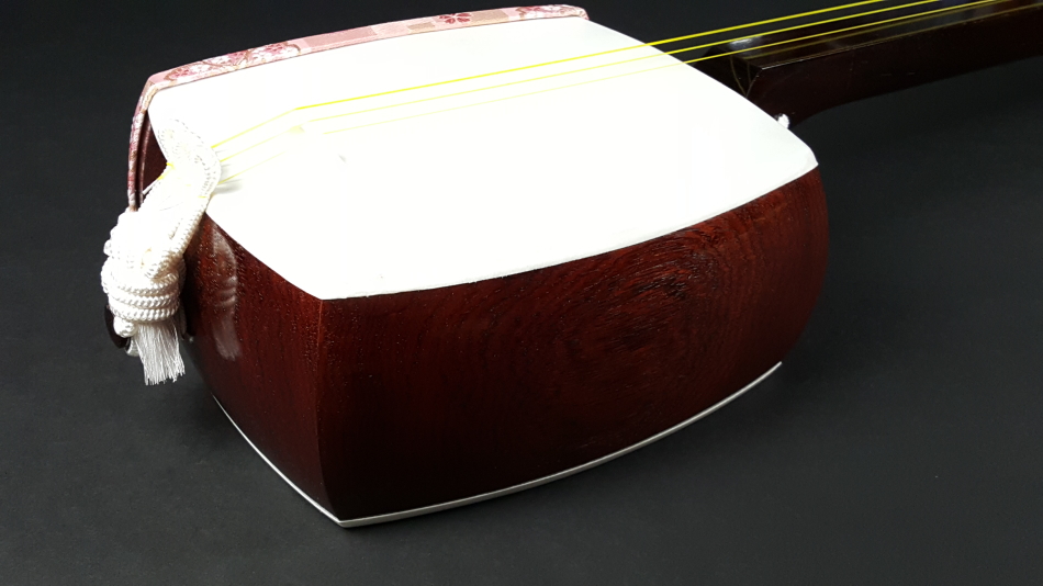 中古三味線】民謡紅木三味線・短棹（厳選品）【和楽器市場】